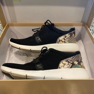 Michael Kors Tennis Shoes Size 7.5. Box included